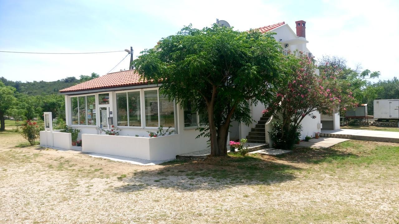 Guesthouse Budima Banići Exterior foto